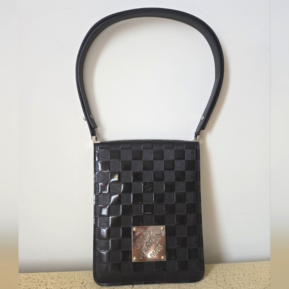Louis Vuitton Black Patent Leather Crossbody Bag